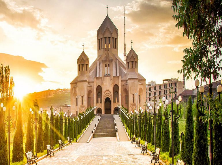 کلیسای جامع سنت گریگور روشنگر در ارمنستان